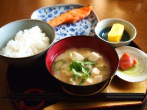 インビザライン矯正中の食事　食べちゃダメな物はあるの？