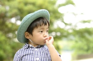歯並びを乱れさせる大きな原因　子どもの「悪い癖」にご注意を