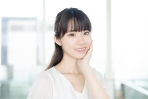 歯科矯正で八重歯を治す方法や必要な期間・費用、放置するリスクを紹介